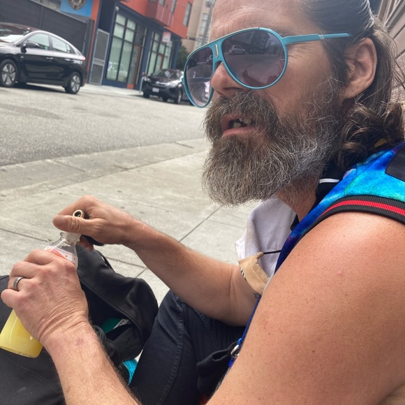 Meet your Posher, Robert - Picture 3 of 3